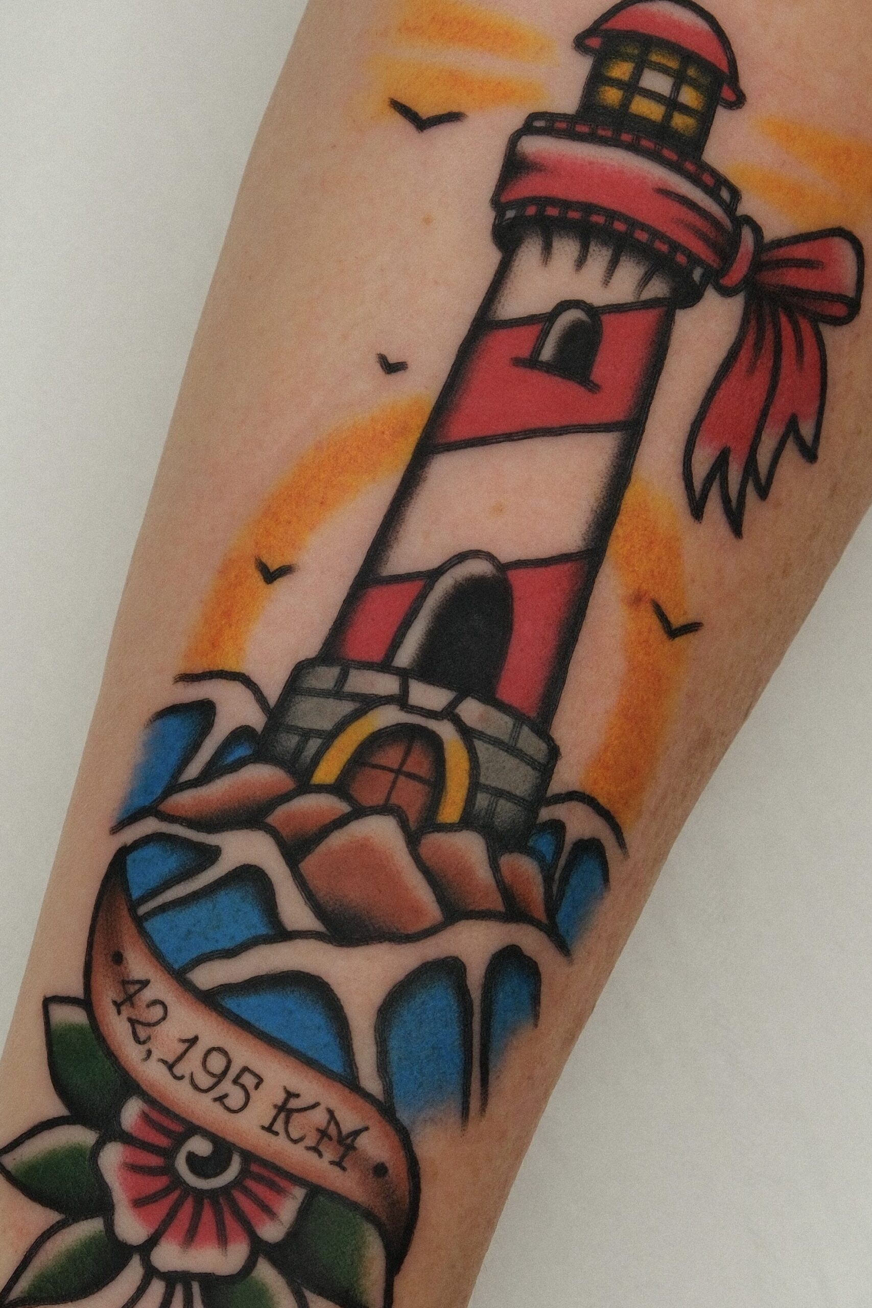 tatouage old school phare de saint tropez